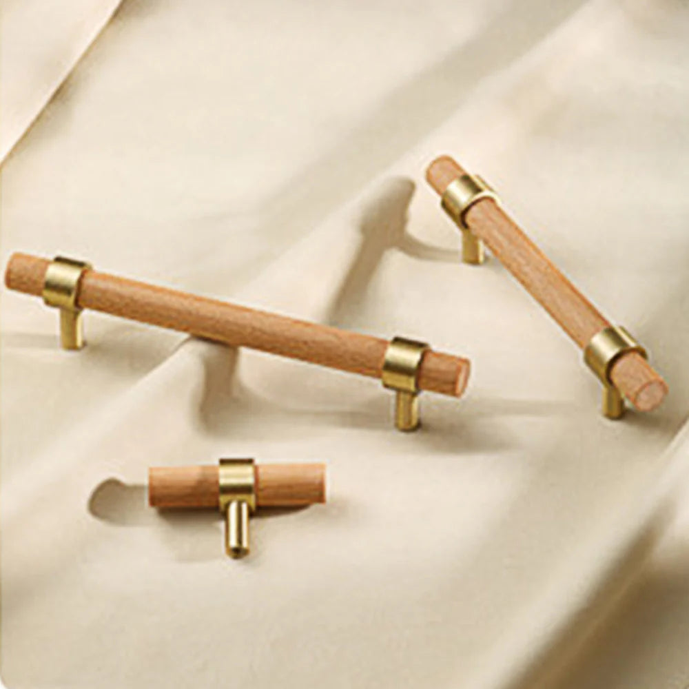 3 beech brass and crystal cabinet handle, elegant modern design.