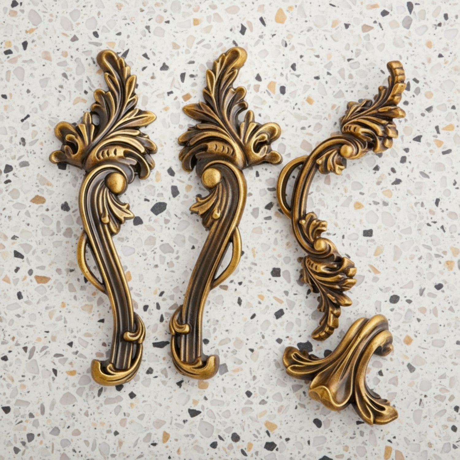 5 PCS - BAROQUE Antique Brass Cabinet Hardware Leaf Design (Style D)